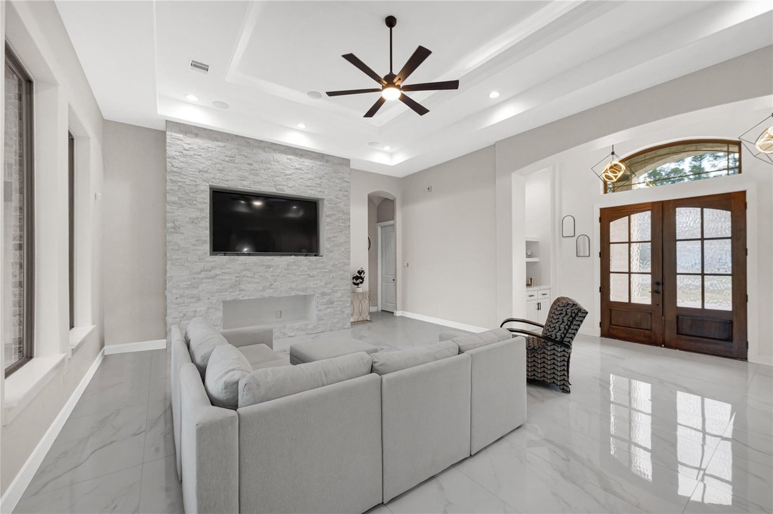 House in Crosby, Texas, United States 4 - 18528138