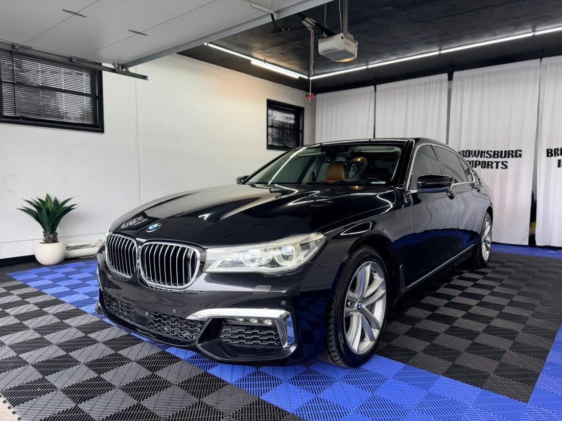 Sedan in Indianapolis, IN, United States 1 - 18527108