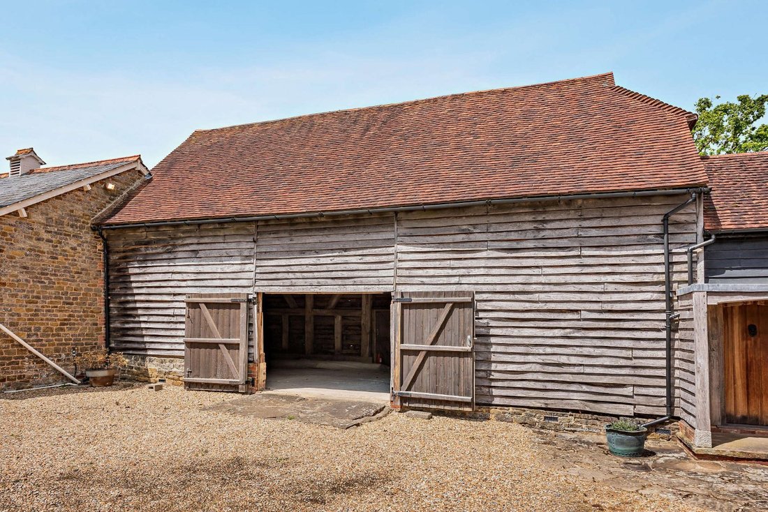 House in Slinfold, England 3 - 18211450