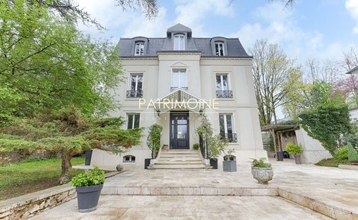 Villa in Centre Montmorency, Montmorency, France 1
