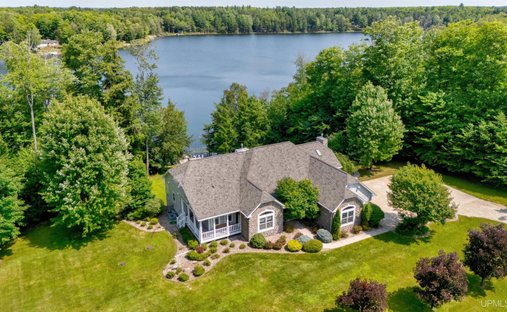 House in Manistique, Michigan, United States 1