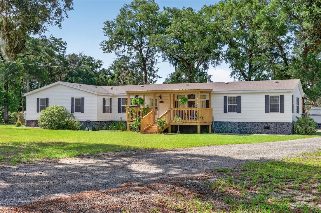 Weirsdale, Florida, United States 1 - 18528345