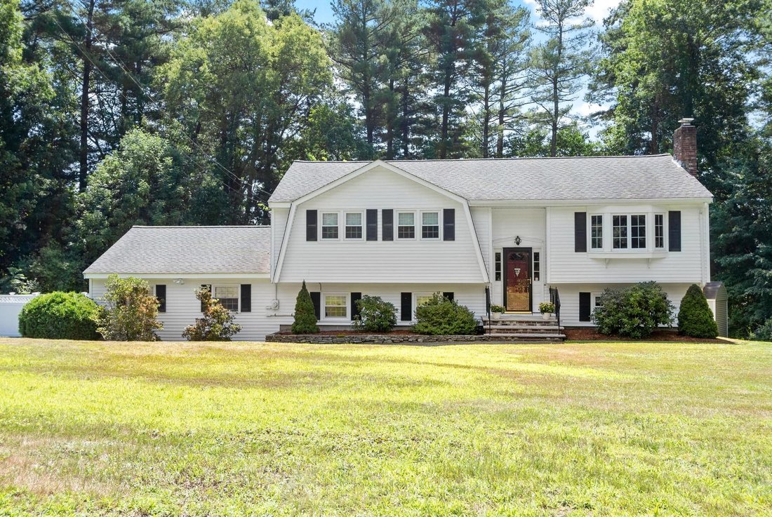 House in Tewksbury, Massachusetts, United States 1 - 18526077