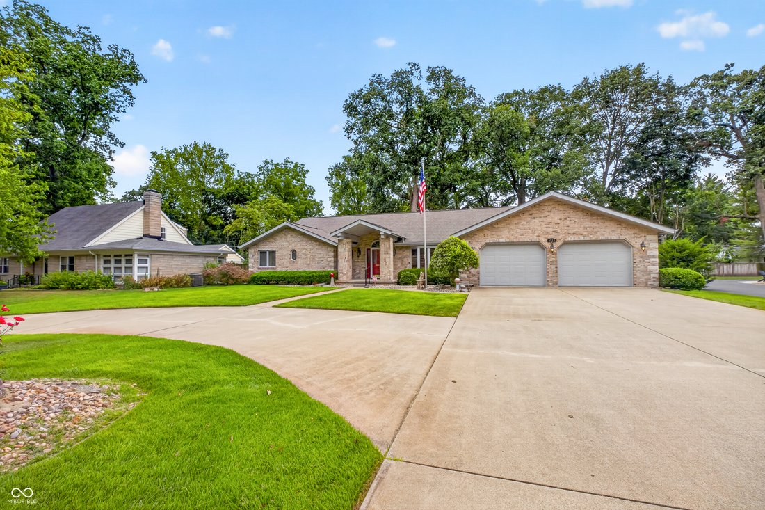 House in Columbus, Indiana, United States 5 - 18526784