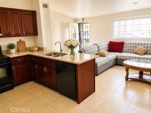 Condo in Westminster, California, United States 4 - 17861513