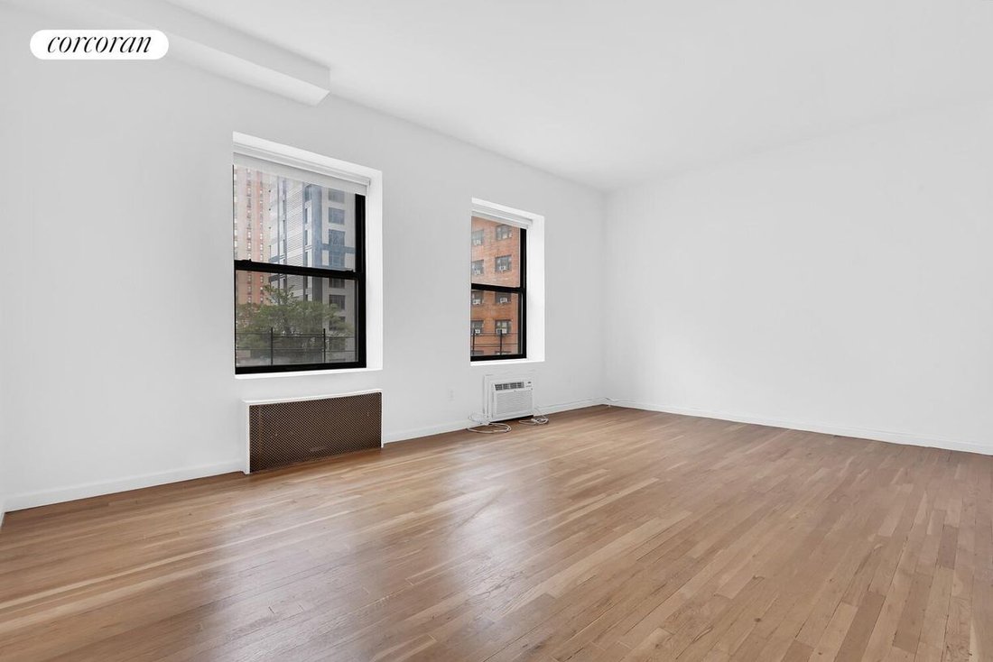Co Op in New York, New York, United States 2 - 17895092