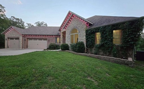 House in Pleasant Hope, Missouri, United States 1