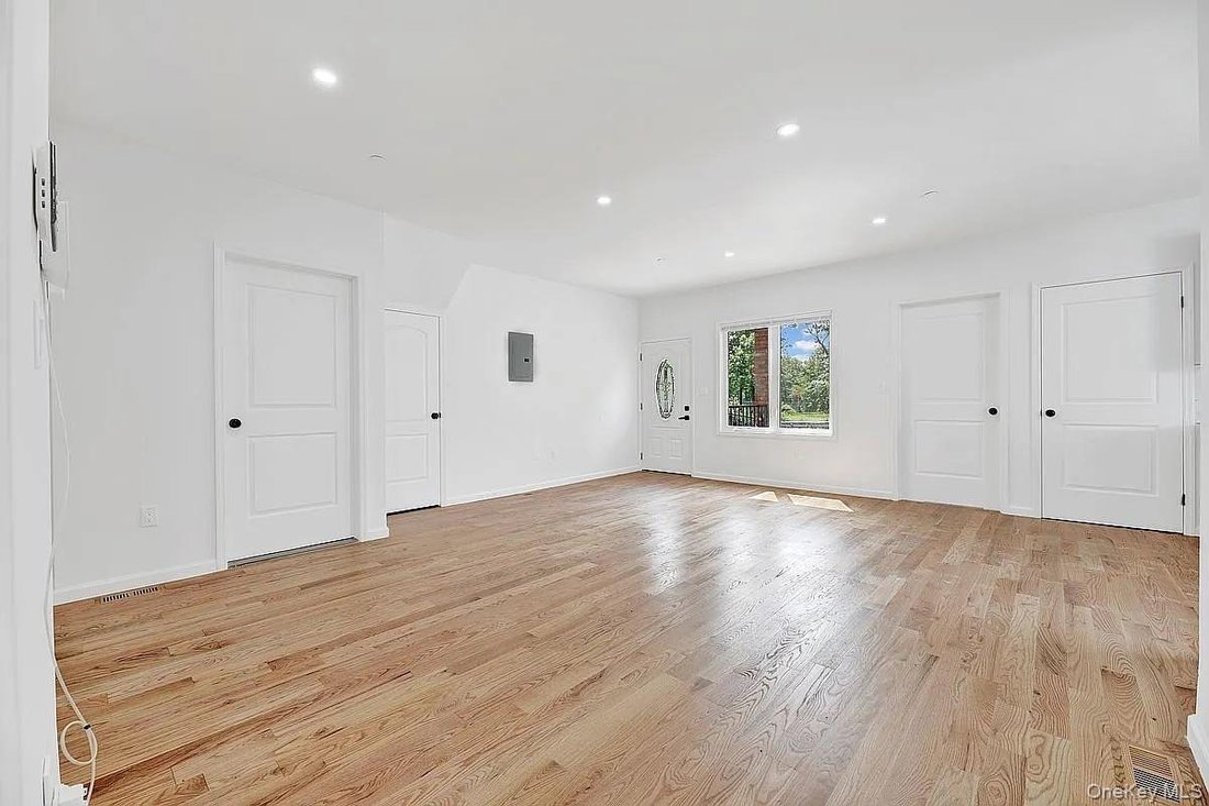House in New York, New York, United States 4 - 18528634