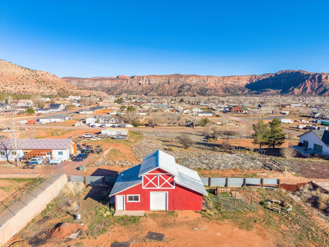 House in Hildale, Utah, United States 3 - 18528693