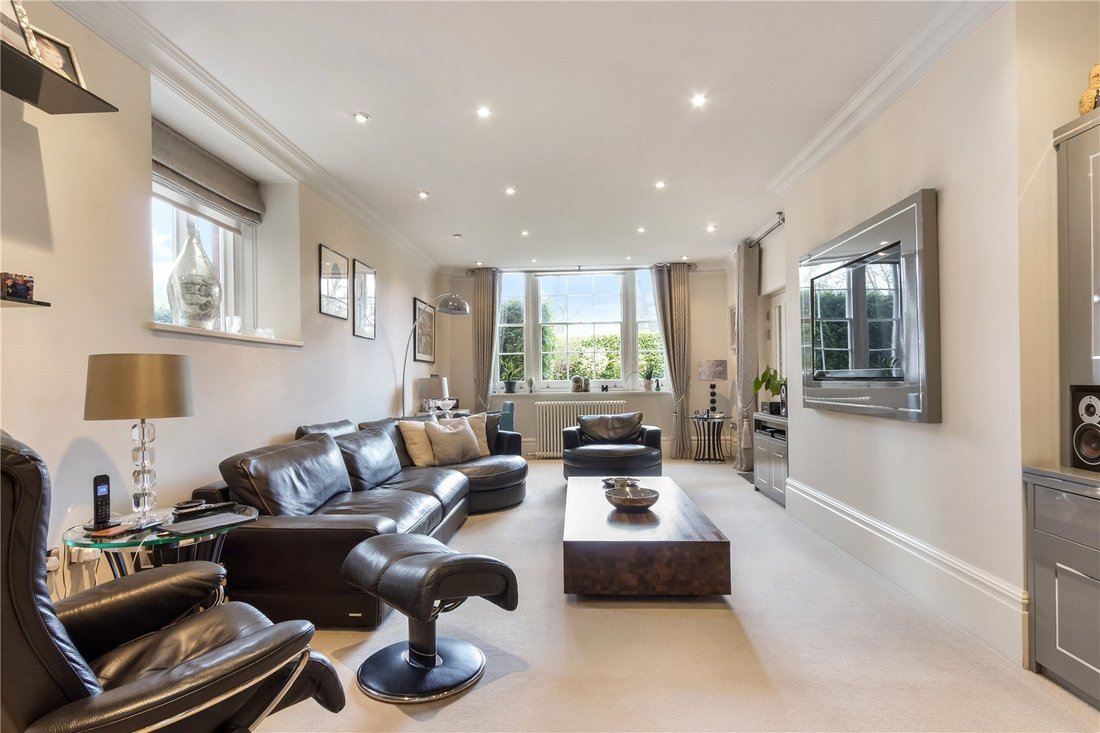 Apartment in Bell Bar, Hatfield, England 3 - 18526111