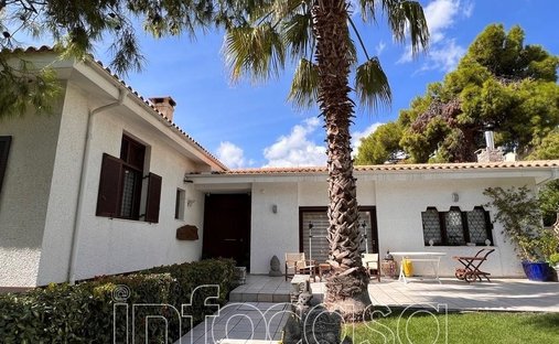 House in Kifisia, Attica, Greece 1