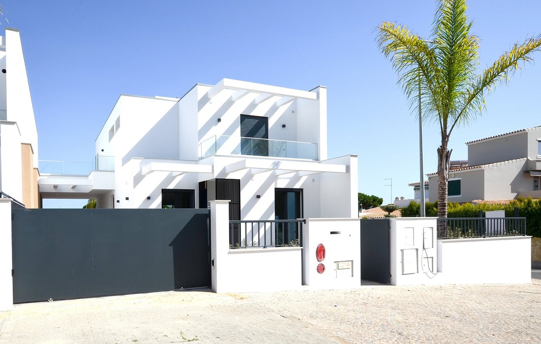 House in Quarteira, Algarve, Portugal 4 - 18529458