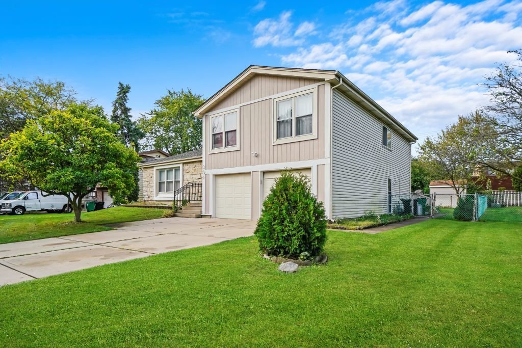 House in Bloomingdale, Illinois, United States 1 - 18528944