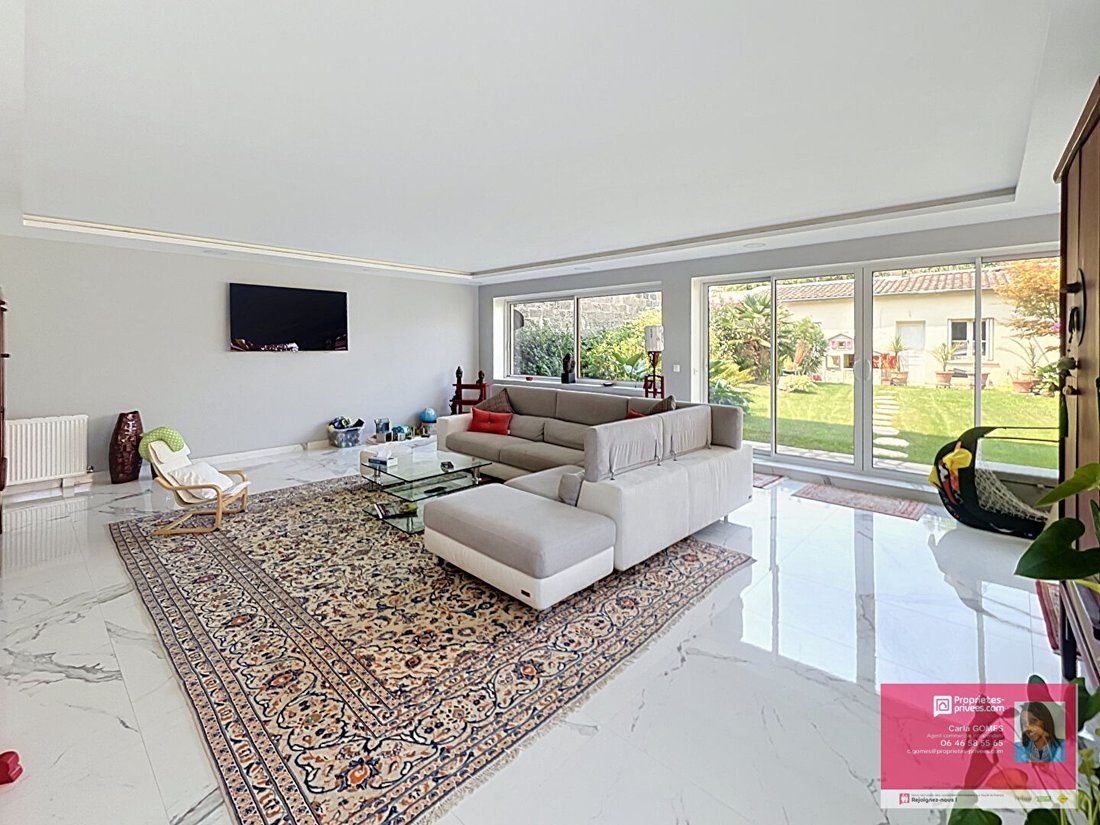 Villa in Le Blanc-Mesnil, Ile-de-France, France 2 - 18526824