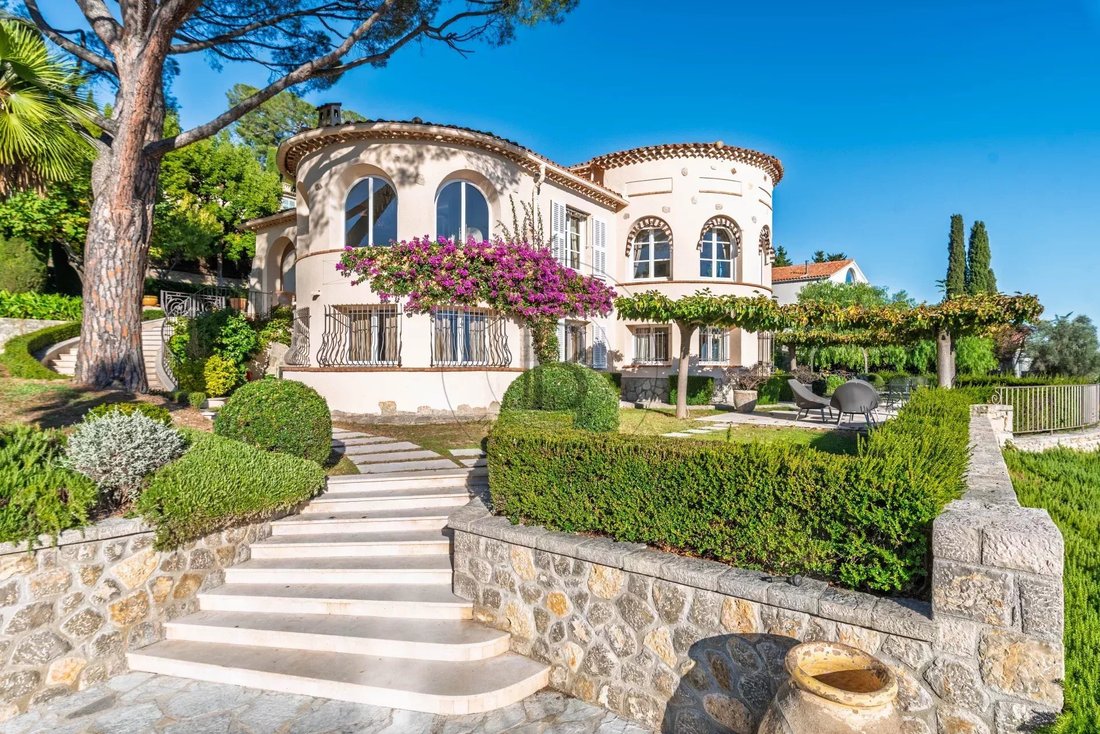Villa in Mougins, Provence-Alpes-Côte d'Azur, France 1 - 17042839