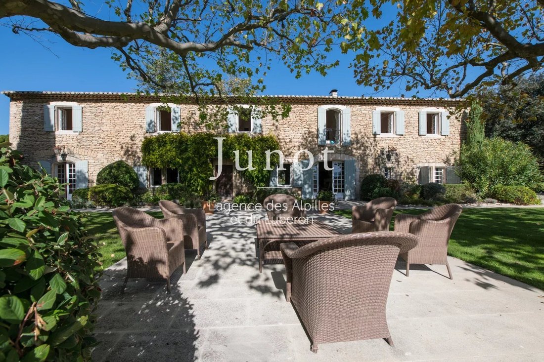 Country House in Gordes, Provence-Alpes-Côte d'Azur, France 4 - 14051415