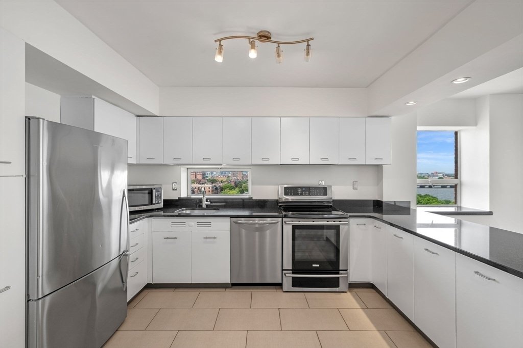 House in Boston, Massachusetts, United States 4 - 18530287