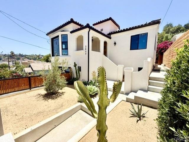 House in East Los Angeles, California, United States 1 - 18319439