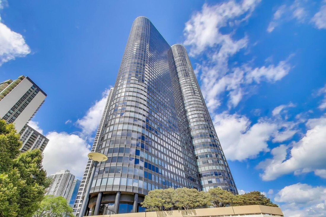 Condo in Chicago, Illinois, United States 1 - 18528971