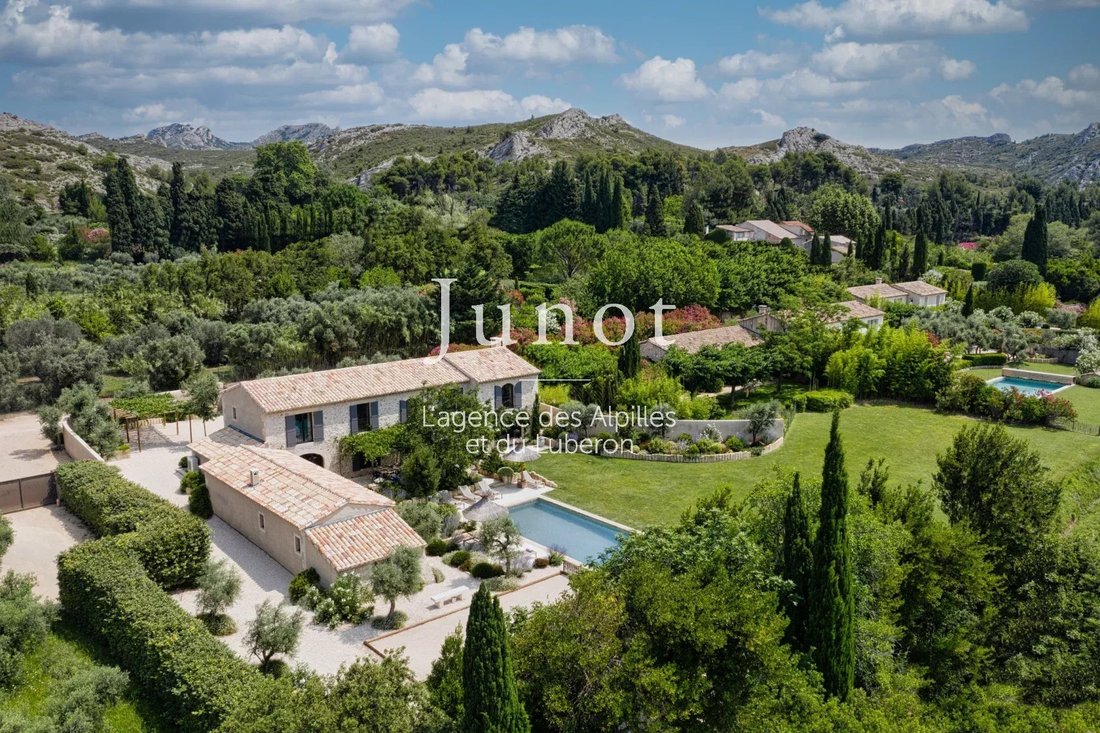 Country House in Maussane-les-Alpilles, Provence-Alpes-Côte d'Azur, France 4 - 13688228