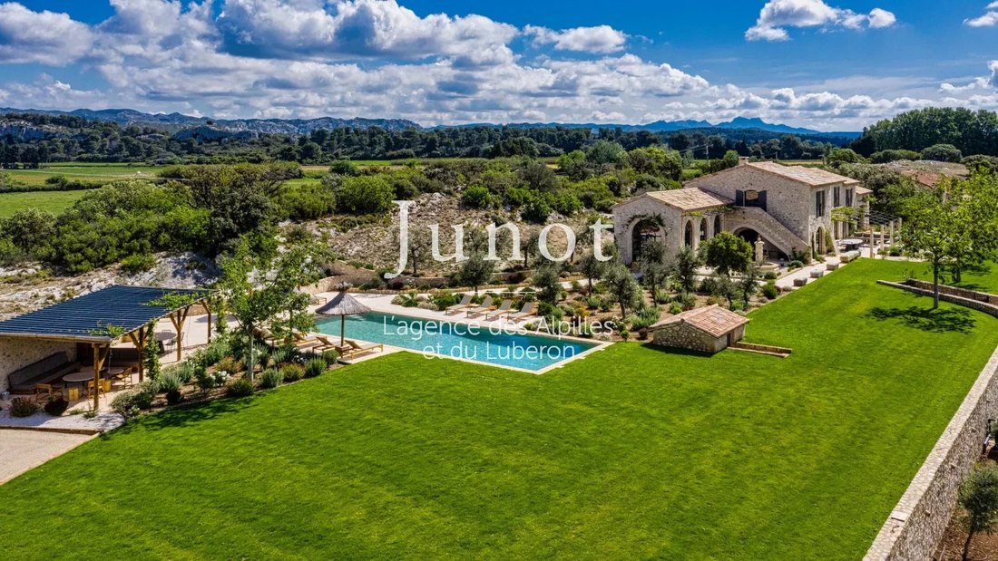 Country House in Maussane-les-Alpilles, Provence-Alpes-Côte d'Azur, France 5 - 14775998
