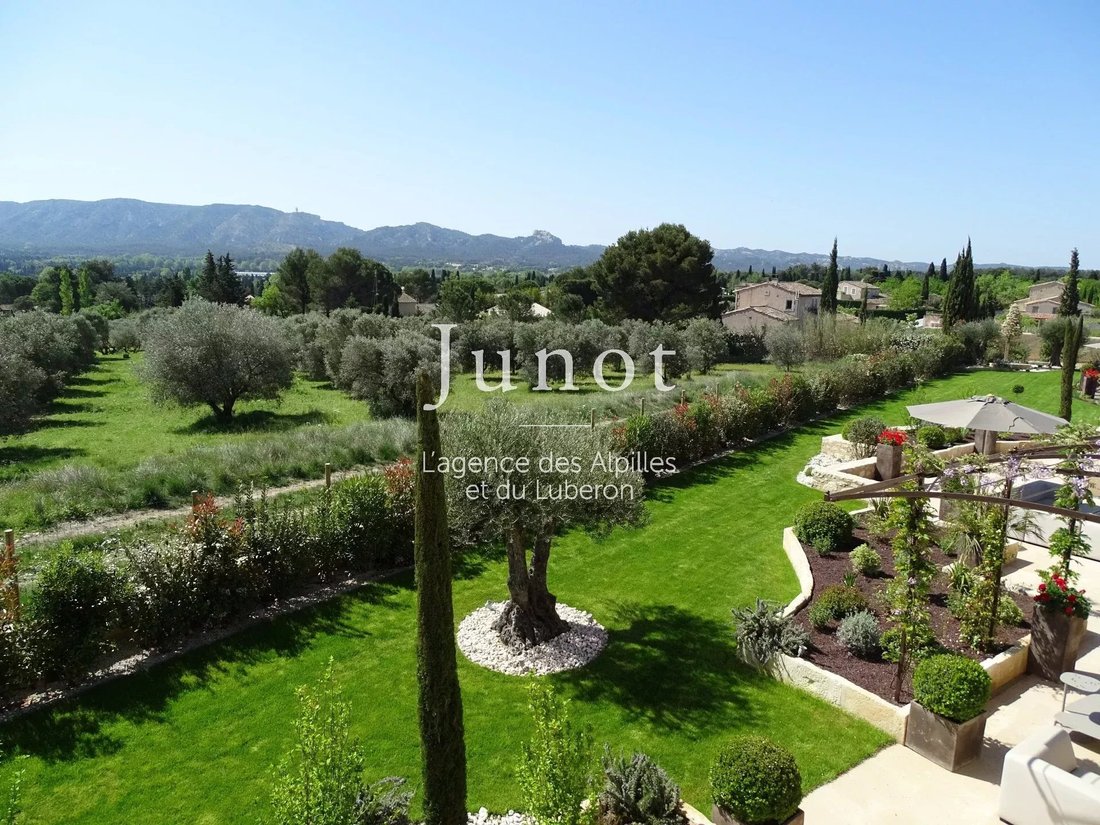 Country House in Saint-Rémy-de-Provence, Provence-Alpes-Côte d'Azur, France 4 - 12747254