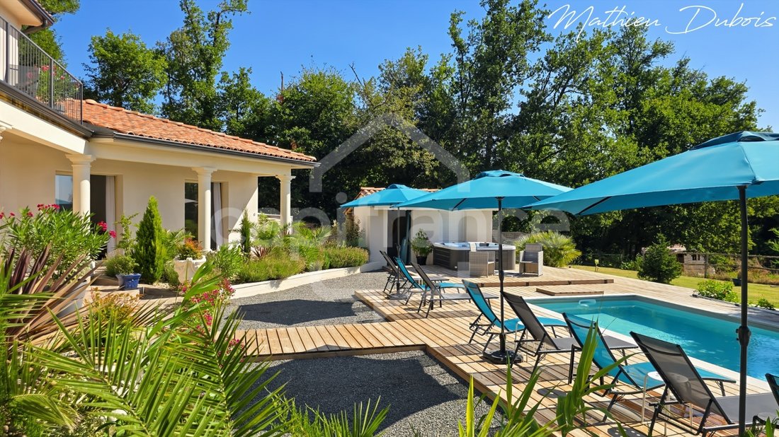 Villa in Saint-Privat-en-Périgord, Nouvelle-Aquitaine, France 2 - 18526546