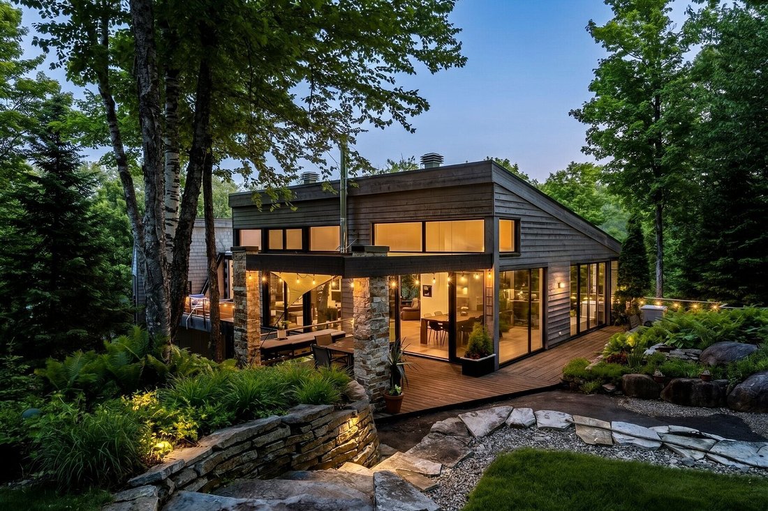 Maison à Sainte-Adèle, Québec, Canada 2 - 17302556