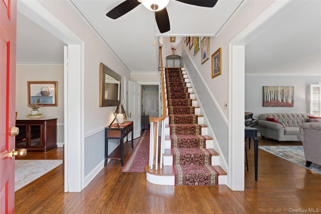 House in Bronxville, New York, United States 2 - 18528641