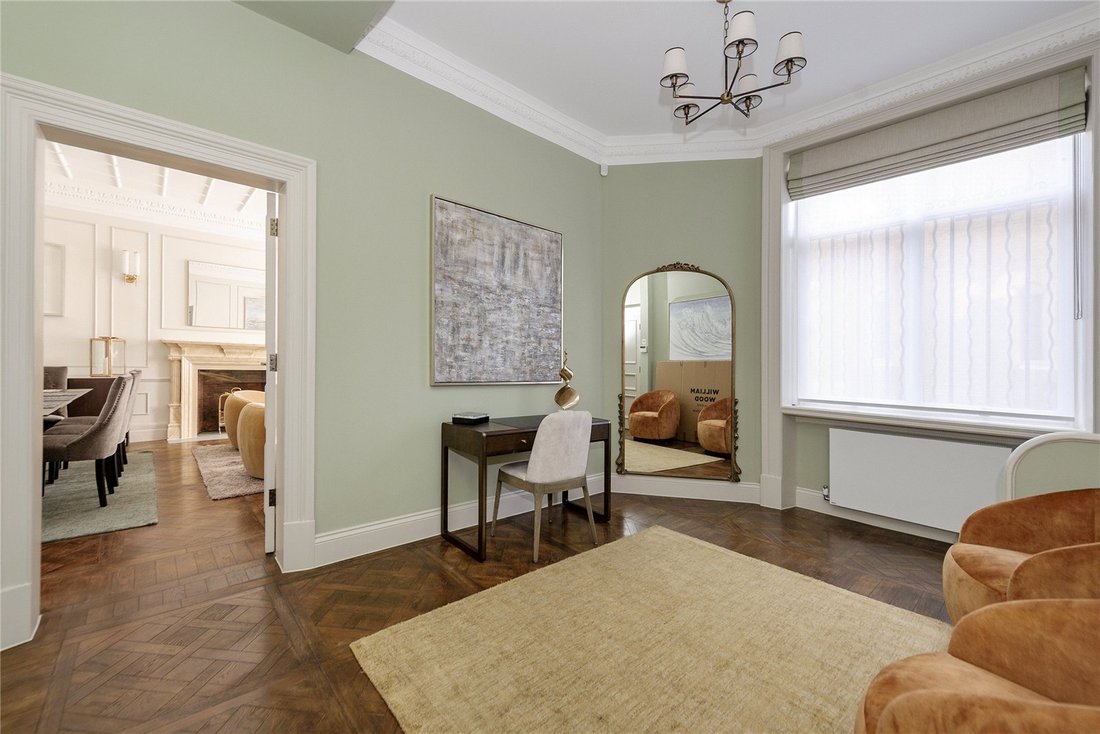 Apartment in Brompton, Kensington And Chelsea, England 2 - 18526702