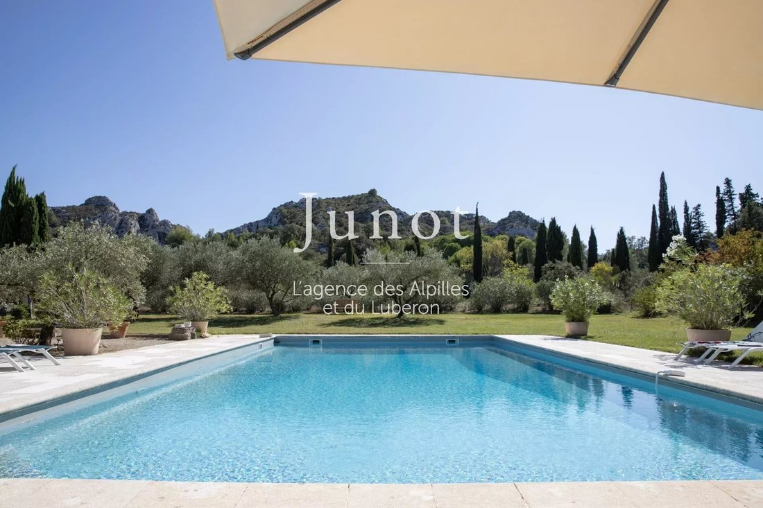 Country House in Saint-Rémy-de-Provence, Provence-Alpes-Côte d'Azur, France 4 - 13688915