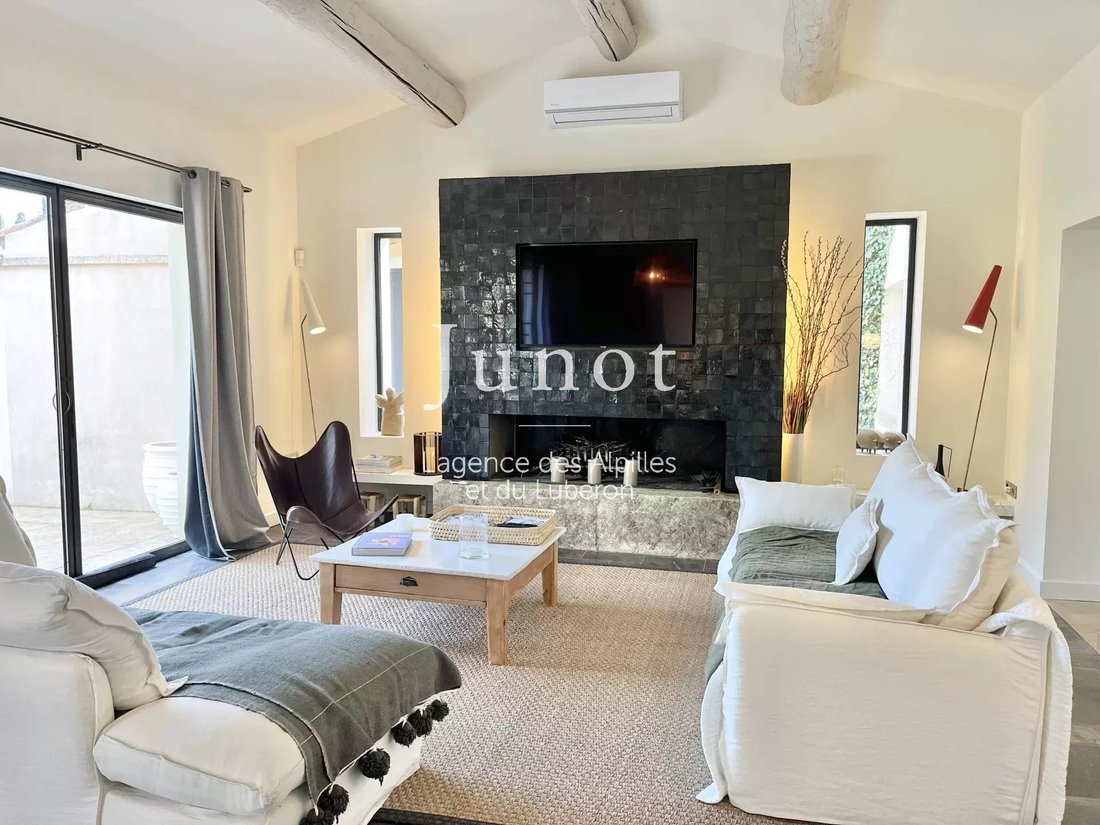 Villa in Eygalières, Provence-Alpes-Côte d'Azur, France 3 - 13769090