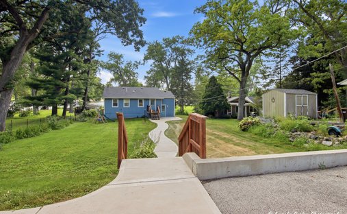 House in Johnsburg, Illinois, United States 1