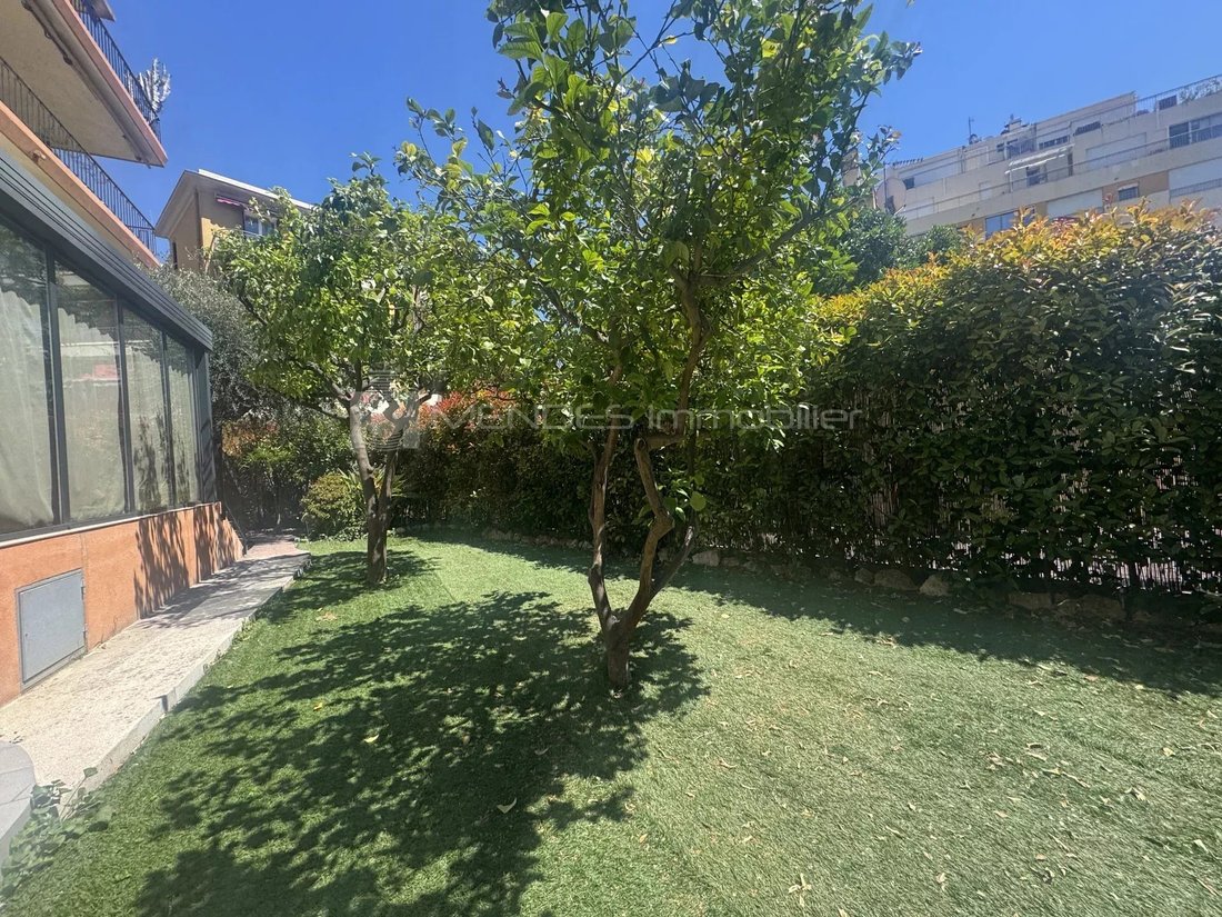Apartment in Carnoles, Roquebrune-Cap-Martin, France 1 - 15848116