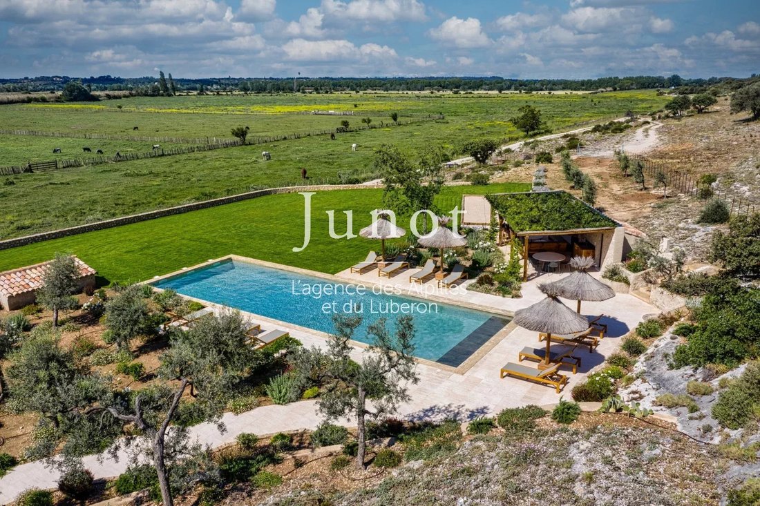 Country House in Maussane-les-Alpilles, Provence-Alpes-Côte d'Azur, France 4 - 14775998