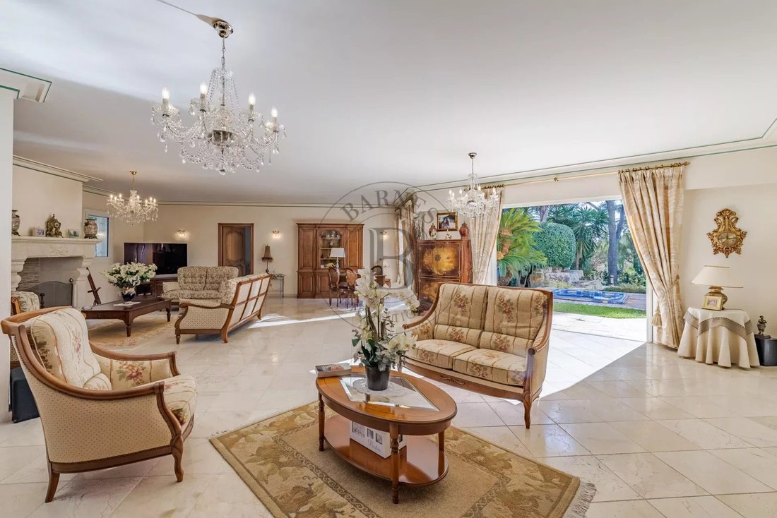Villa in Mougins, Provence-Alpes-Côte d'Azur, France 5 - 17042836