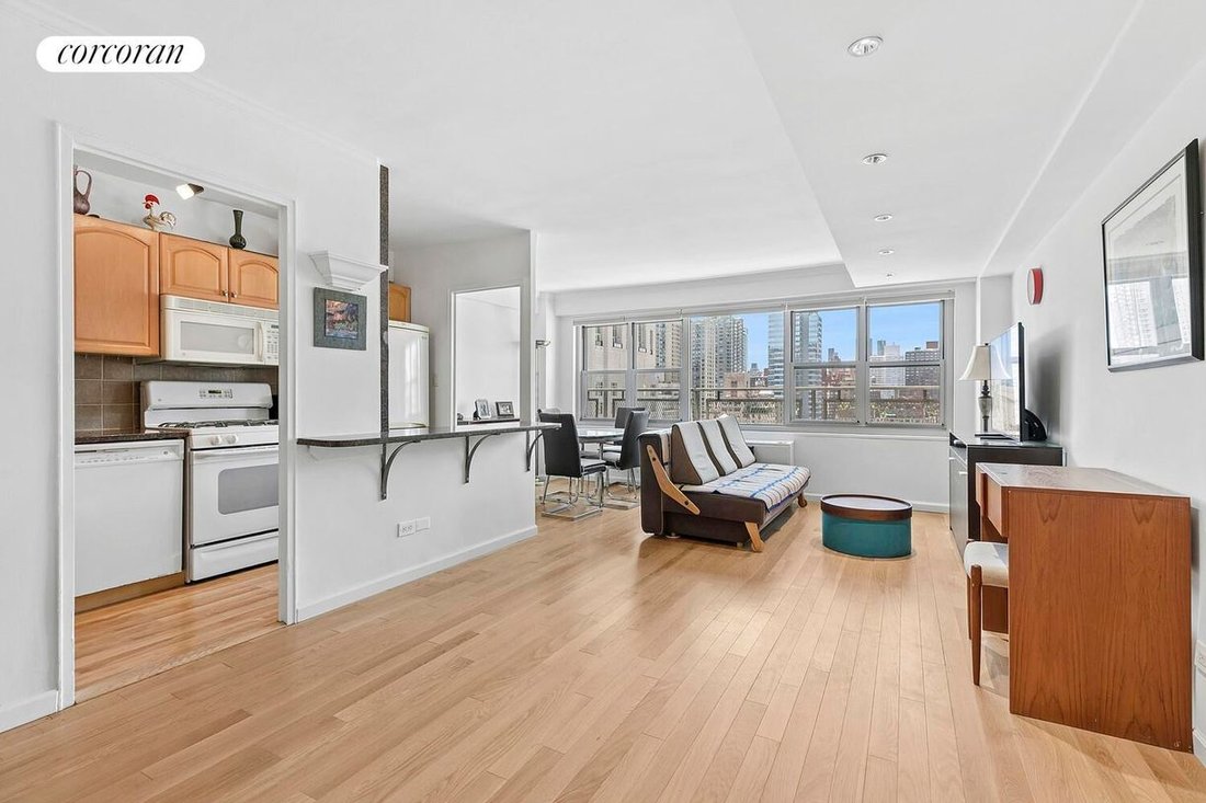 Co Op in New York, New York, United States 1 - 18121120