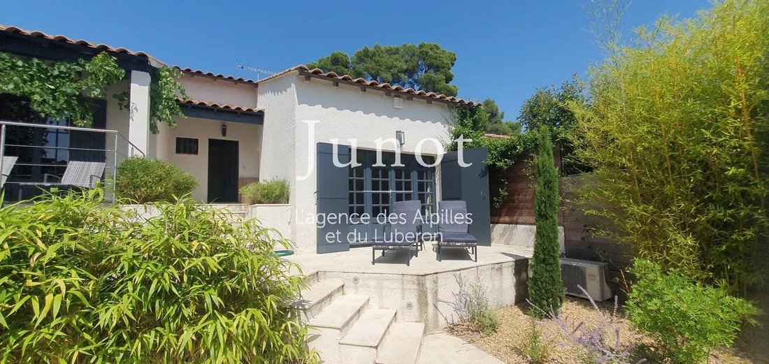 House in Maussane-les-Alpilles, Provence-Alpes-Côte d'Azur, France 3 - 13688133