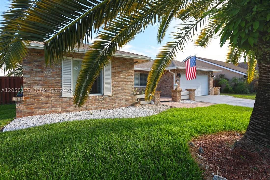 House in Plantation, Florida, United States 4 - 18528866