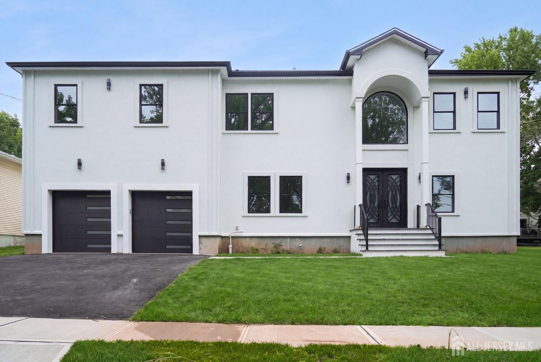 House in Metuchen, New Jersey, United States 1 - 18526918