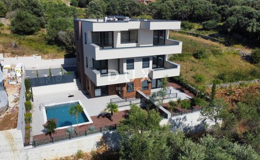 Apartment in Lun, Croatia 1