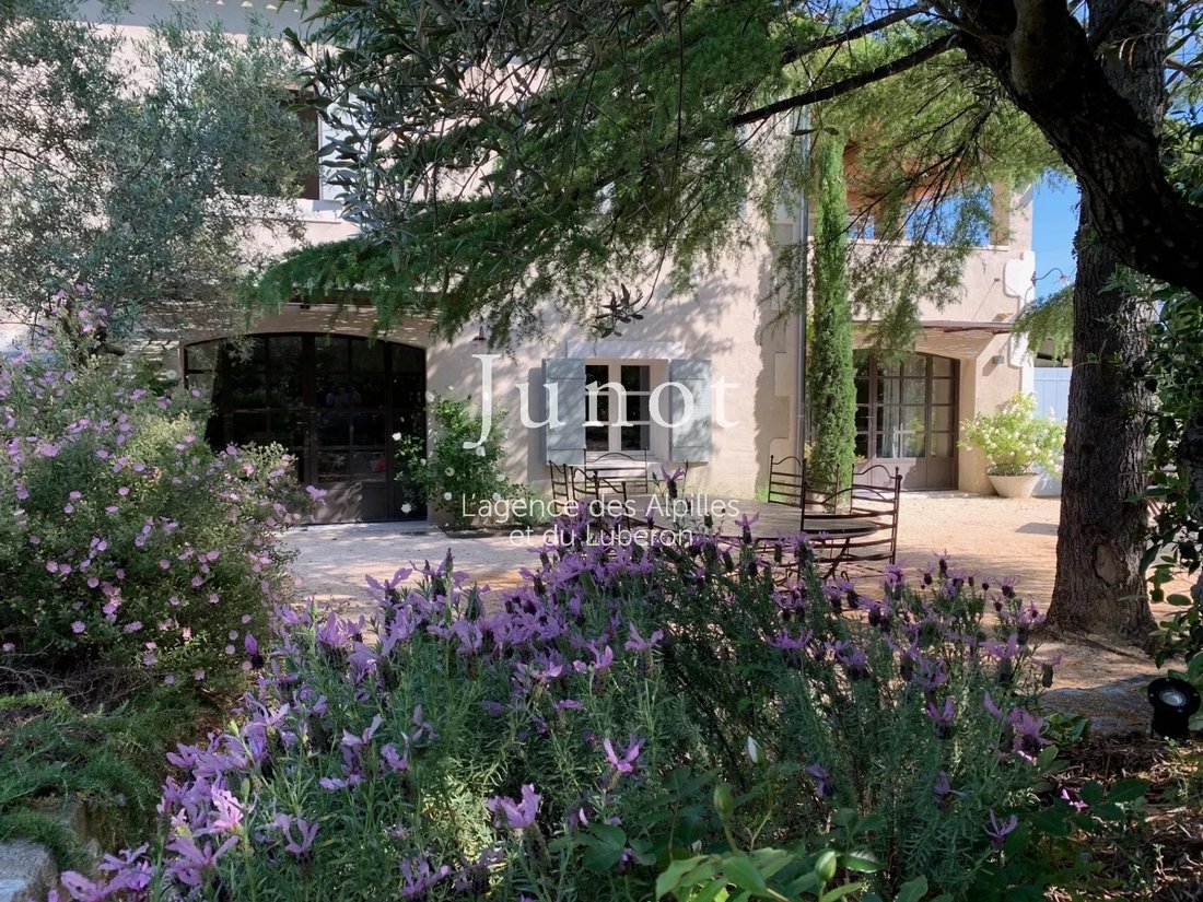 Country House in Eygalières, Provence-Alpes-Côte d'Azur, France 5 - 14910556