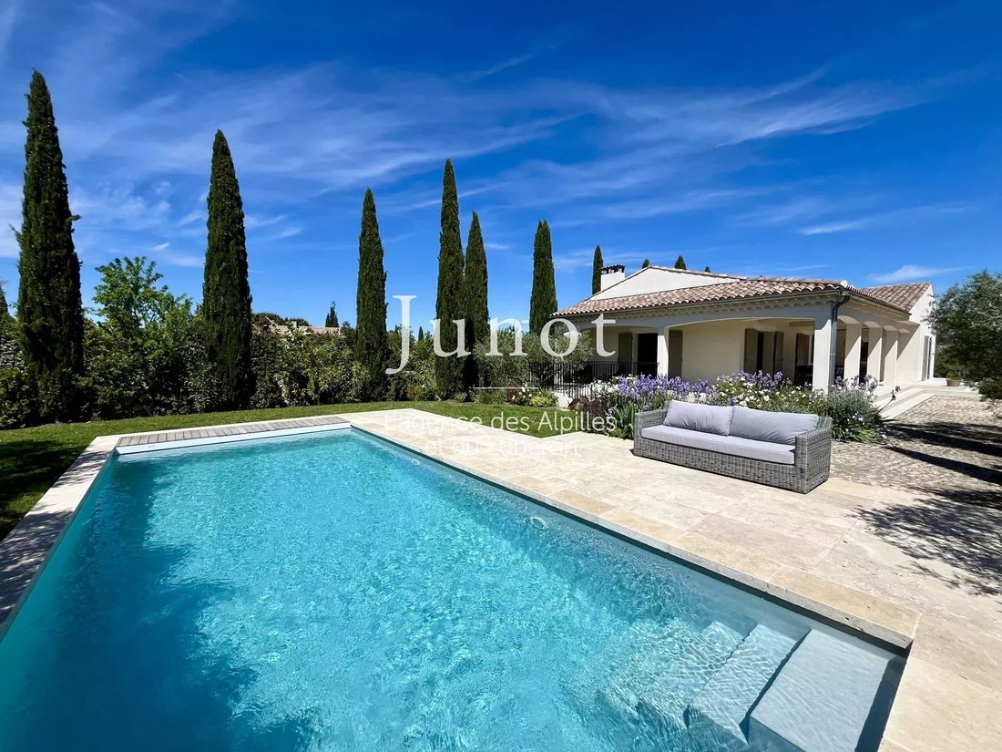 Villa in Eygalières, Provence-Alpes-Côte d'Azur, France 3 - 14197971