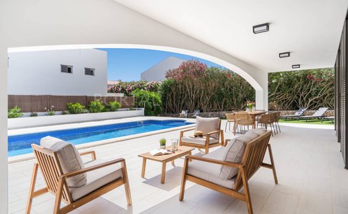 Chalet in es Mercadal, Balearic Islands, Spain 1