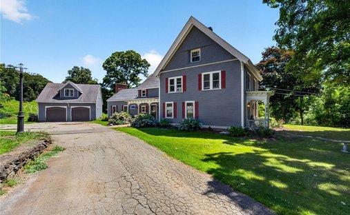 House in Cumberland, Rhode Island, United States 1