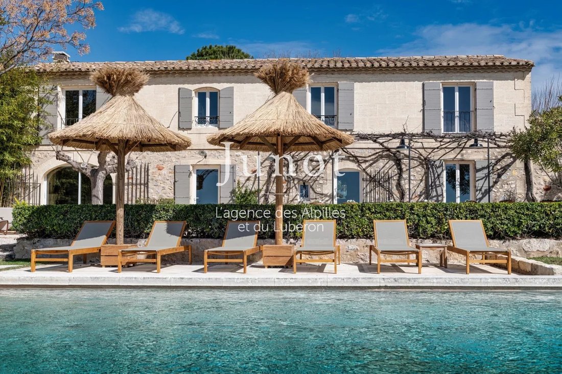 Country House in Maussane-les-Alpilles, Provence-Alpes-Côte d'Azur, France 2 - 13688470