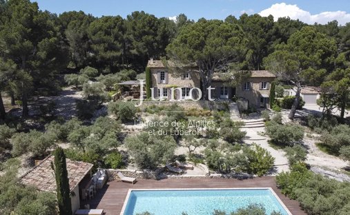 Country House in Maussane-les-Alpilles, Provence-Alpes-Côte d'Azur, France 1