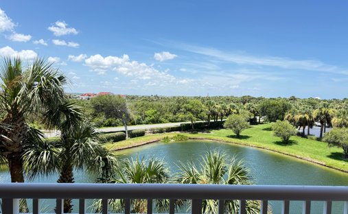 Condo in New Smyrna Beach, Florida, United States 1