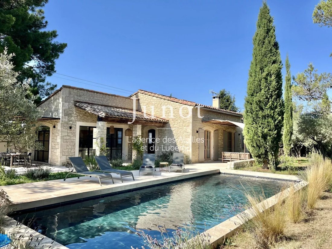 Country House in Saint-Rémy-de-Provence, Provence-Alpes-Côte d'Azur, France 2 - 13686856