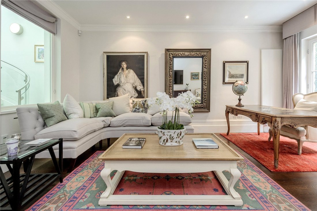 Apartment in Brompton, Kensington And Chelsea, England 2 - 18526721